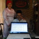 Memaknai Kitab Kuning ke Dalam Bahasa Jawa dengan Laptop Pinjaman